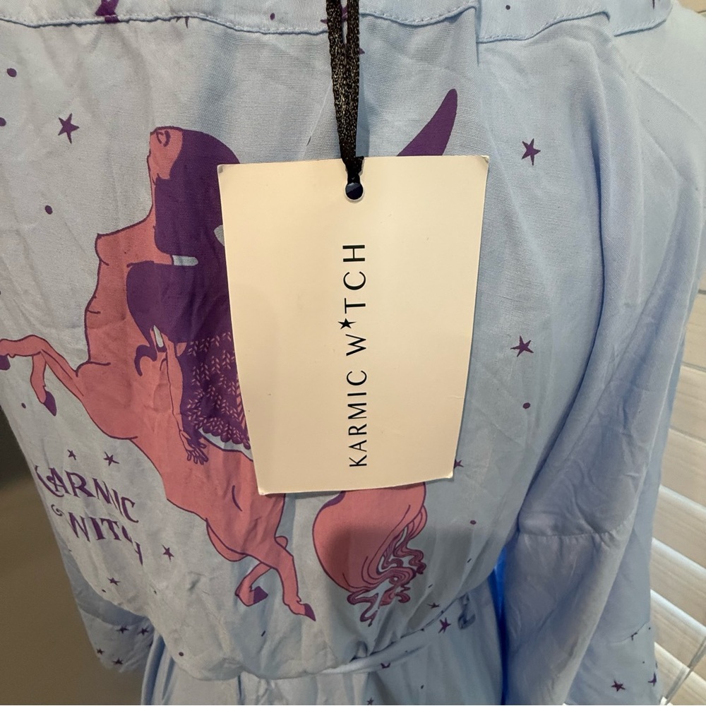 Karmic Witch Women's Light Blue Star-Patterned Robe - Picture 5 of 8